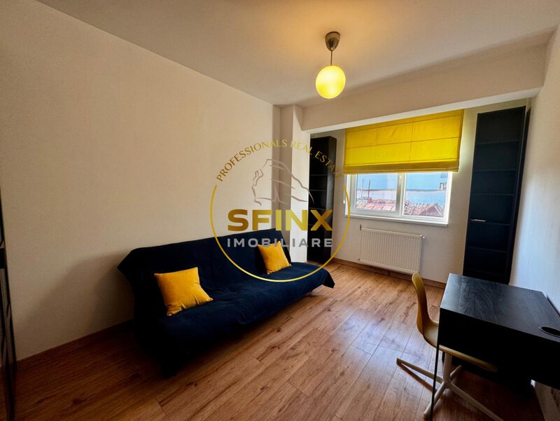 Domenii bloc nou, decomandat